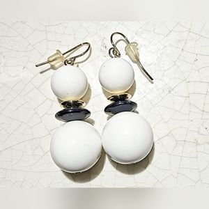 Classic white graduated beads black and gold findings dangle fish hook earrings